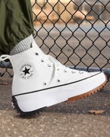 tenis-converse-de-plataforma-run-star-hike-blancos-en-bota-de-lona-unisex-166799c.html